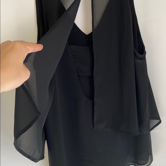 NAKED ZEBRA Sleeveless Blouse - Picture 3 of 6